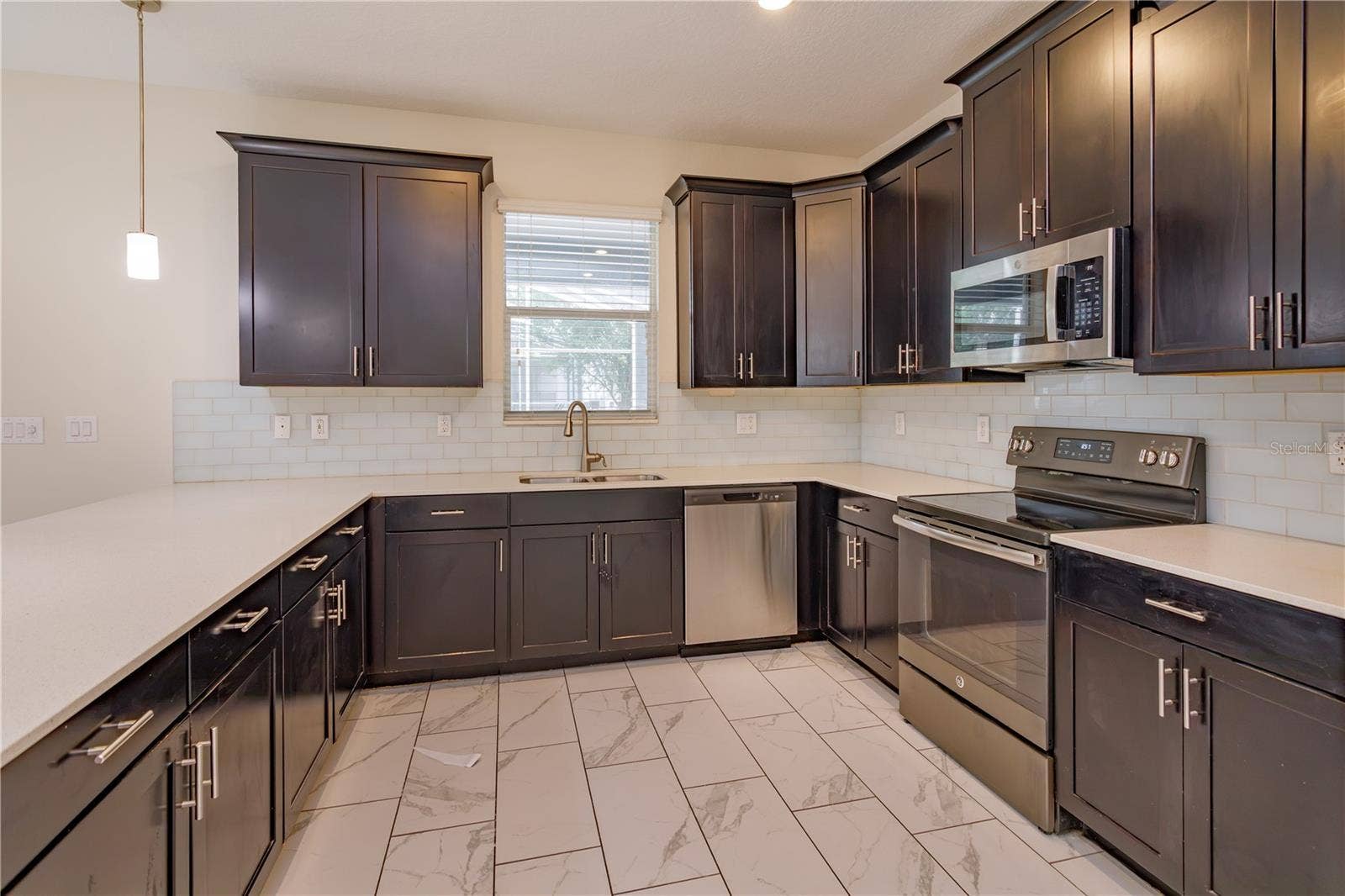 1673 MOON VALLEY DRIVE, Davenport, FL 33896 1673 MOON VALLEY DRIVE, Davenport, FL 33896