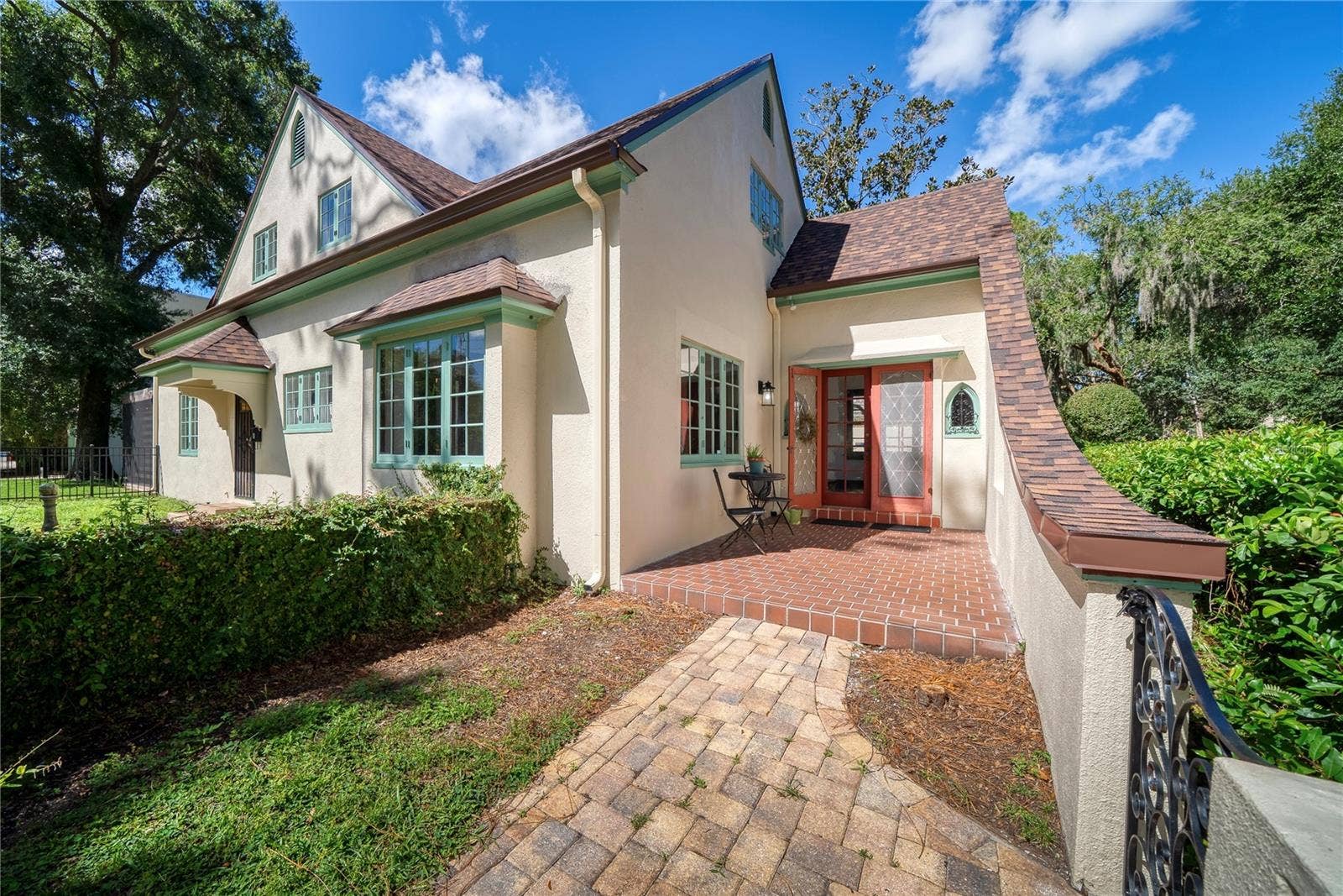 1216 GOLDEN LANE, Orlando, FL 32804 1216 GOLDEN LANE, Orlando, FL 32804