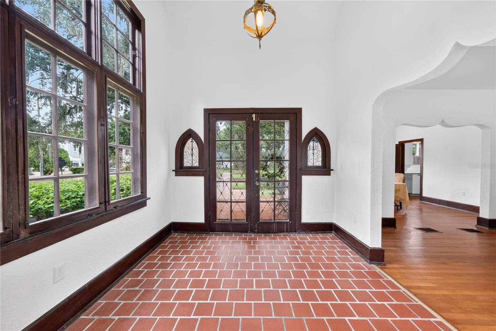 1216 GOLDEN LANE, Orlando, FL 32804 1216 GOLDEN LANE, Orlando, FL 32804