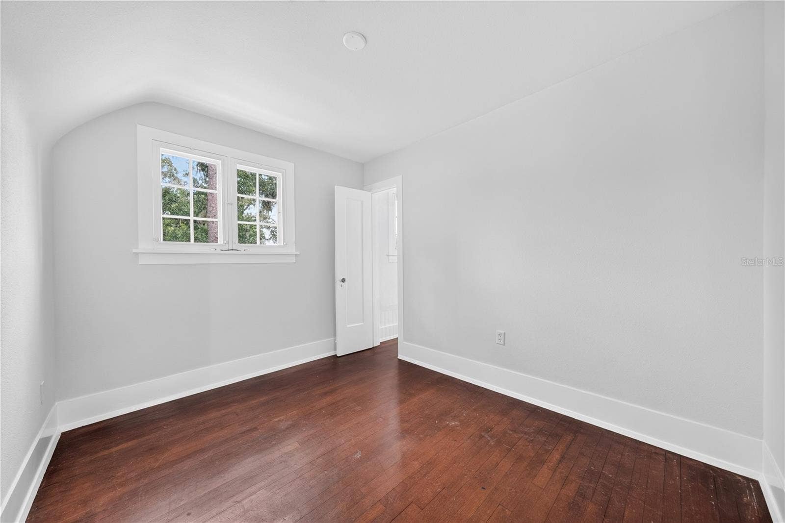 1216 GOLDEN LANE, Orlando, FL 32804 1216 GOLDEN LANE, Orlando, FL 32804