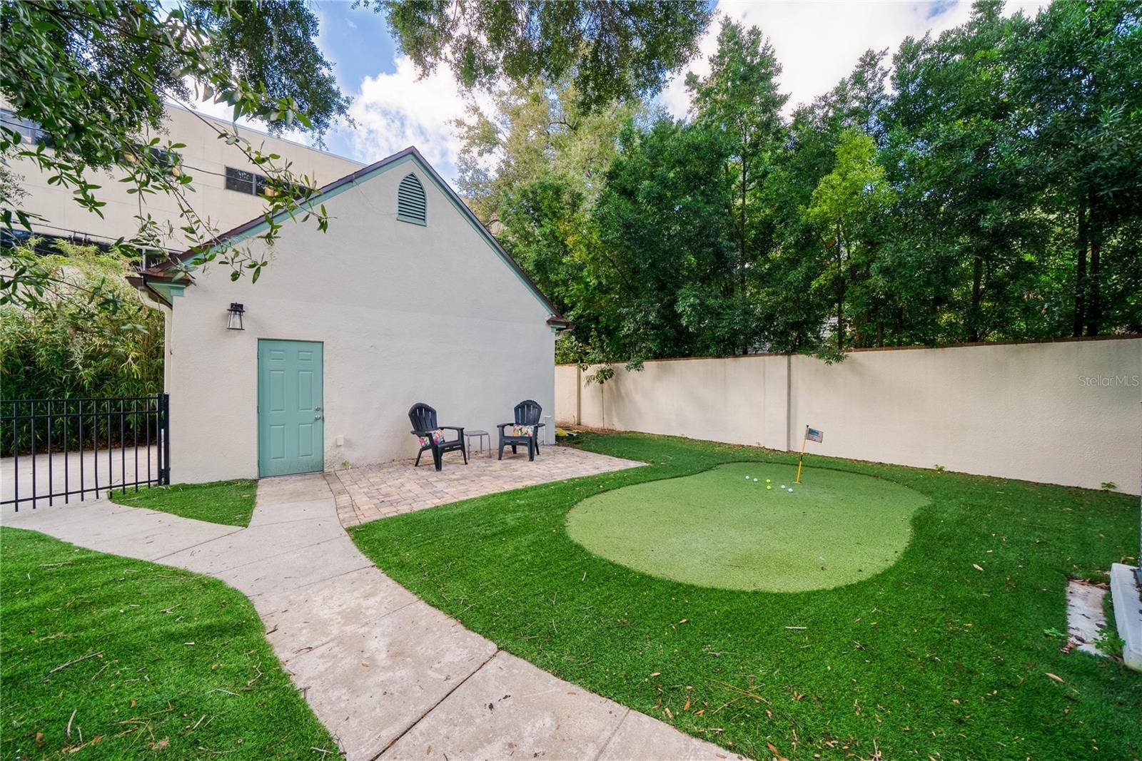 1216 GOLDEN LANE, Orlando, FL 32804 Detached 2 car garage.