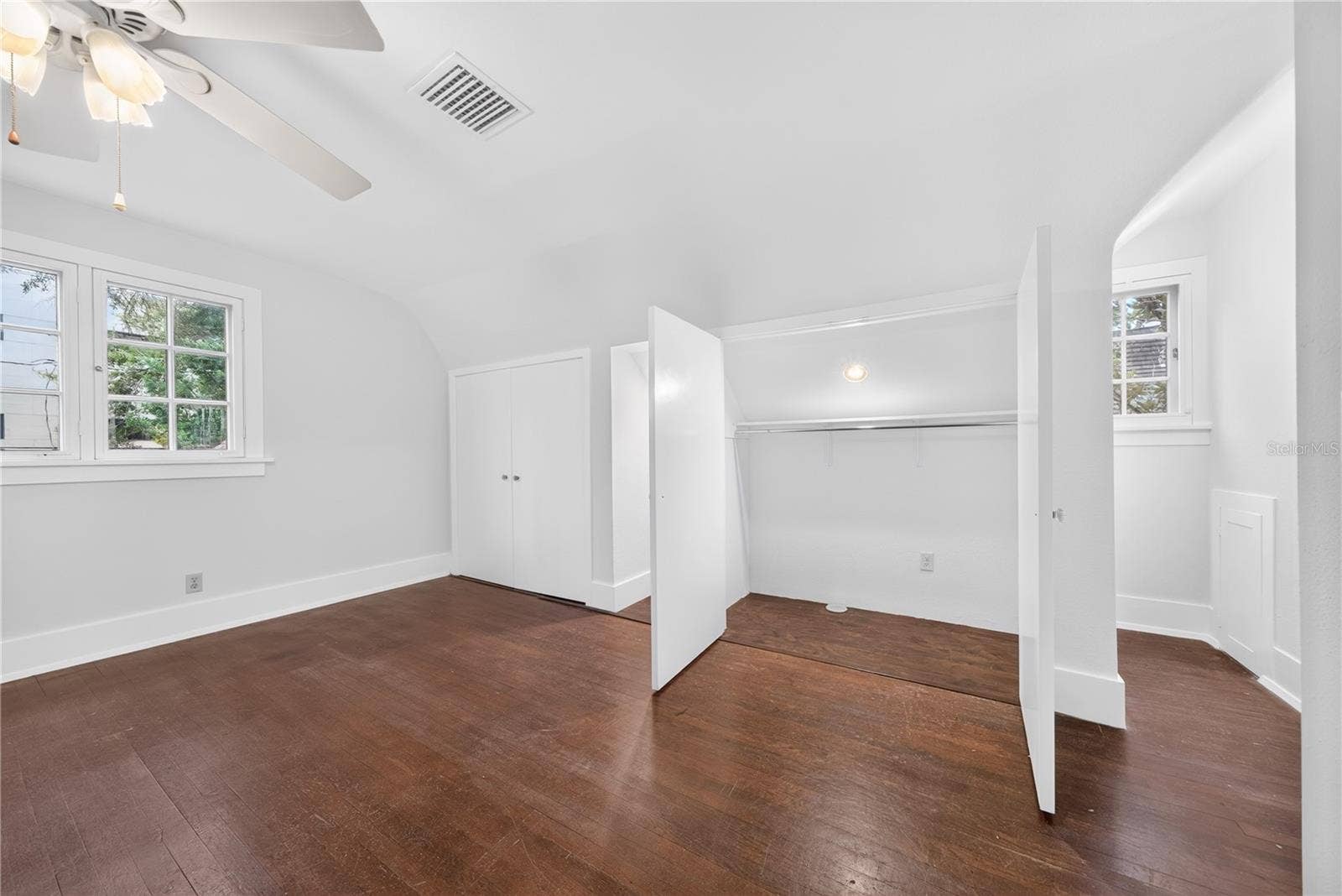 1216 GOLDEN LANE, Orlando, FL 32804 1216 GOLDEN LANE, Orlando, FL 32804