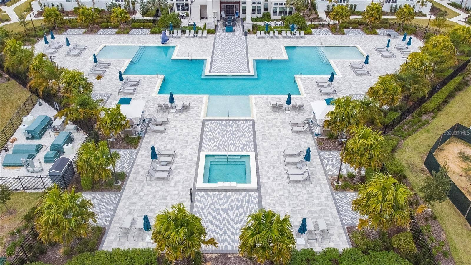 7740 SANDY RIDGE DRIVE, #241 BLDG 44, Reunion, FL 34747 7740 SANDY RIDGE DRIVE, #241 BLDG 44, Reunion, FL 34747