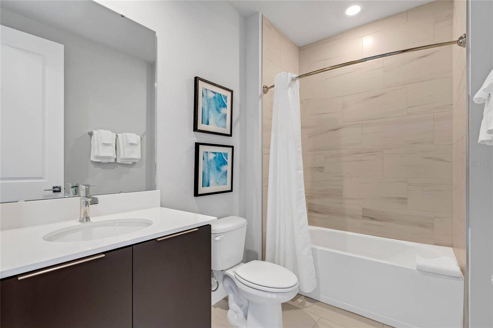 7740 SANDY RIDGE DRIVE, #241 BLDG 44, Reunion, FL 34747 7740 SANDY RIDGE DRIVE, #241 BLDG 44, Reunion, FL 34747