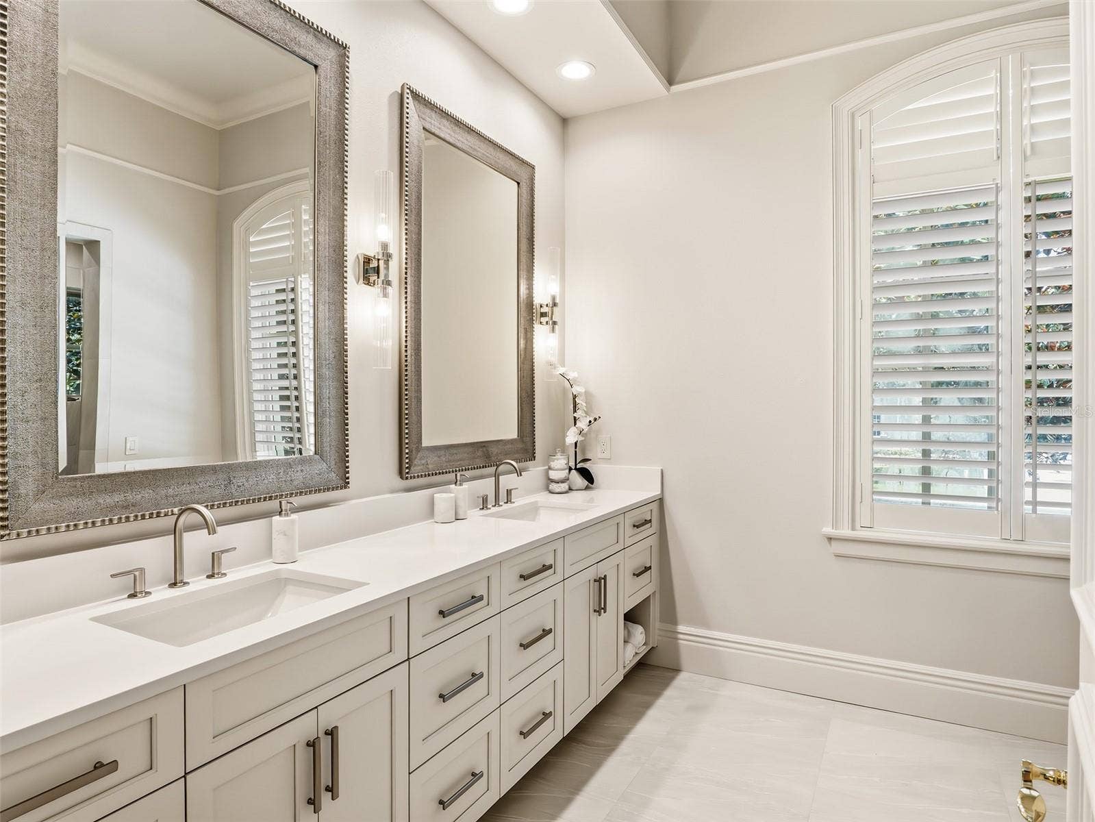 9921 LAKE LOUISE DRIVE, Windermere, FL 34786 9921 LAKE LOUISE DRIVE, Windermere, FL 34786