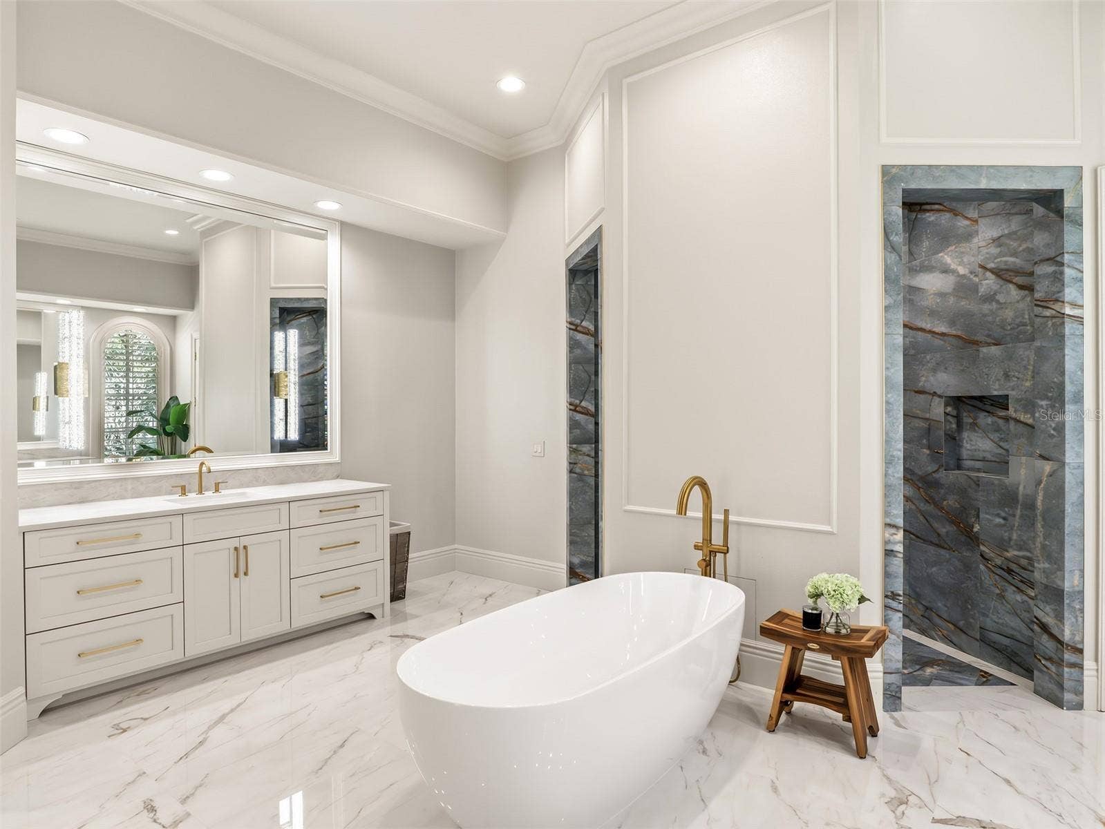 9921 LAKE LOUISE DRIVE, Windermere, FL 34786 9921 LAKE LOUISE DRIVE, Windermere, FL 34786