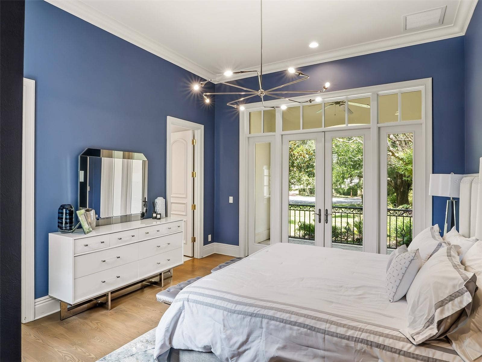 9921 LAKE LOUISE DRIVE, Windermere, FL 34786 9921 LAKE LOUISE DRIVE, Windermere, FL 34786