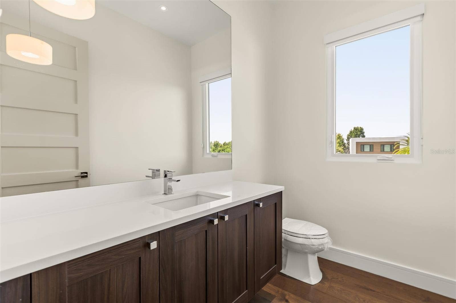 9352 BORDET COURT, Orlando, FL 32827 Full Bathroom - 2nd floor
