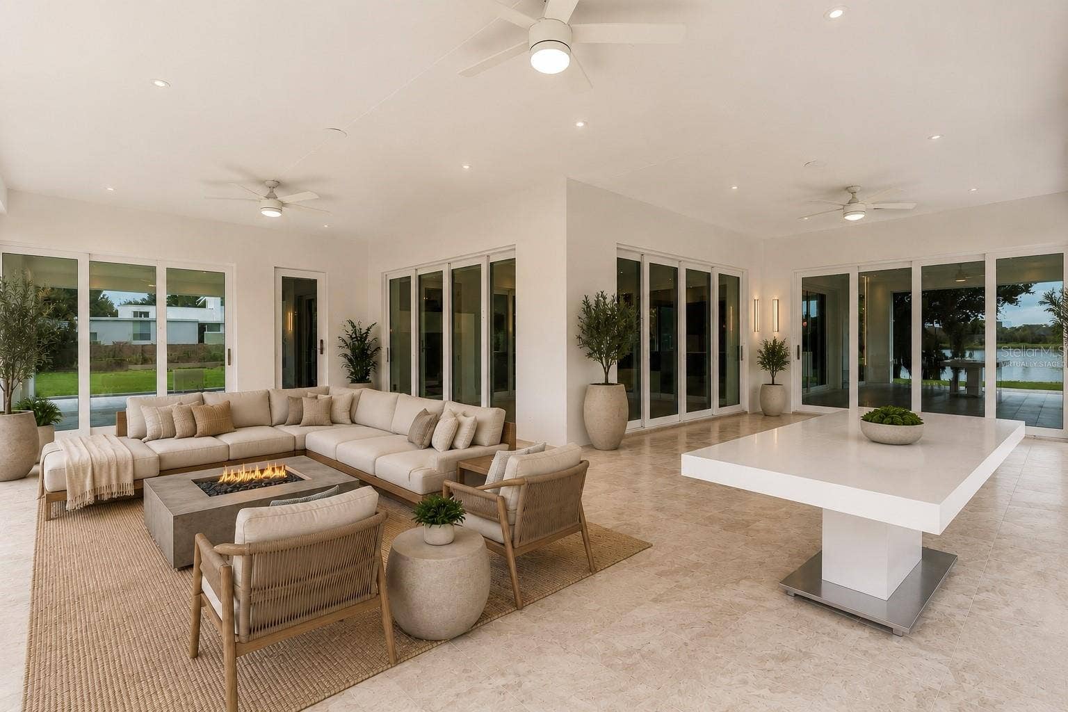9352 BORDET COURT, Orlando, FL 32827 Virtually Staged - Patio