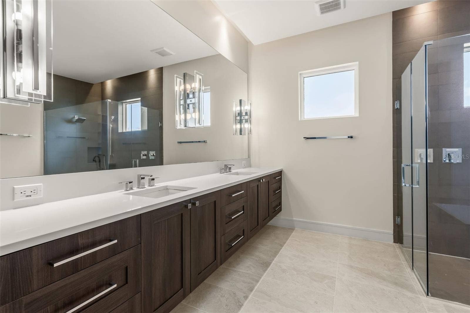 9352 BORDET COURT, Orlando, FL 32827 9352 BORDET COURT, Orlando, FL 32827