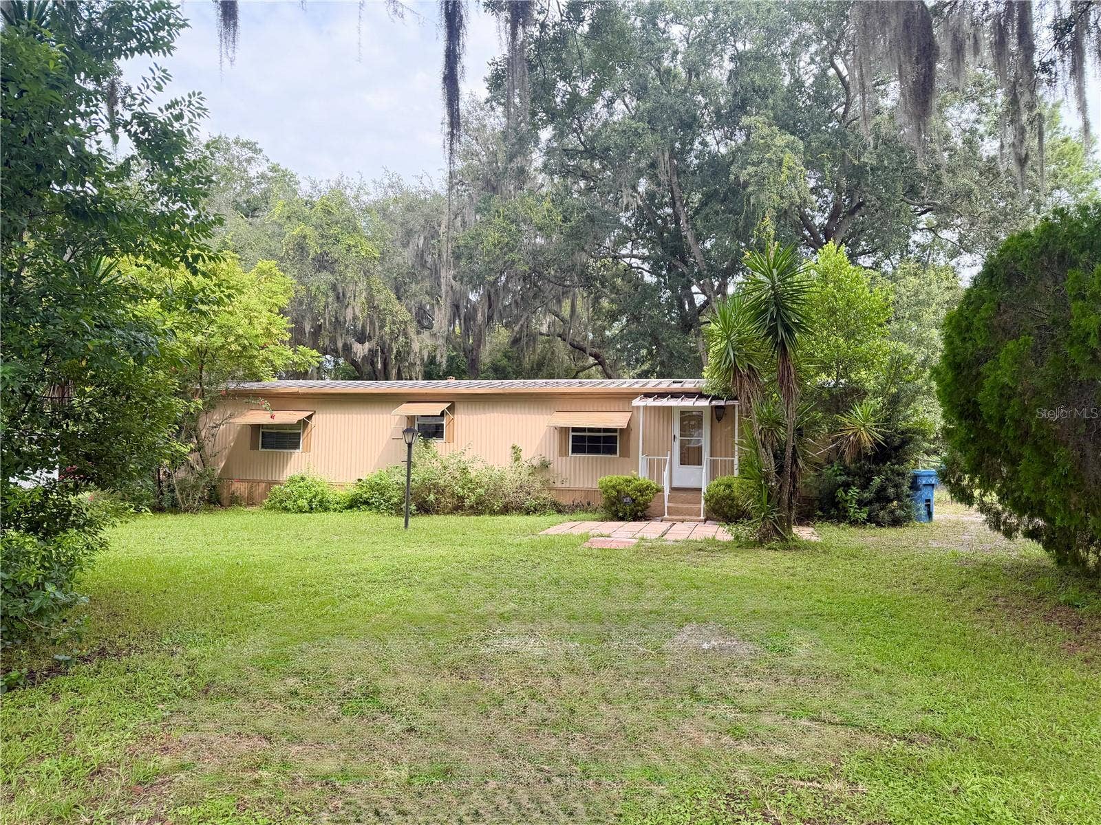 141 ROBINHOOD DRIVE, Deland, FL 32724 141 ROBINHOOD DRIVE, Deland, FL 32724