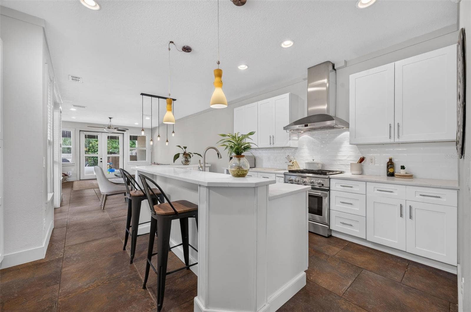 1071 ARAGON AVENUE, Winter Park, FL 32789 Kitchen from entry