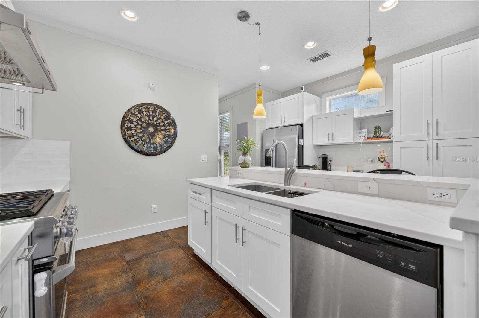 1071 ARAGON AVENUE, Winter Park, FL 32789 1071 ARAGON AVENUE, Winter Park, FL 32789
