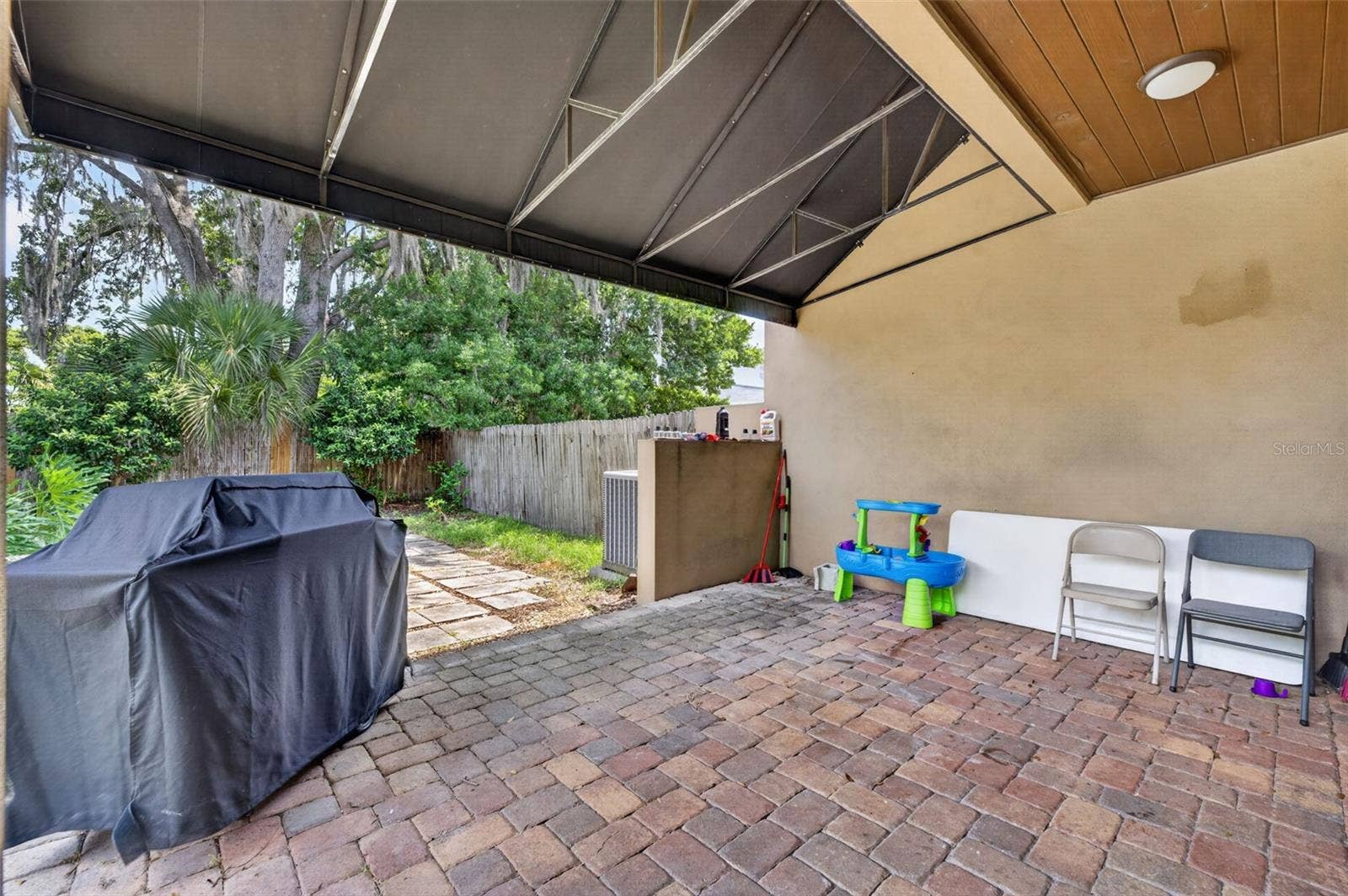 1071 ARAGON AVENUE, Winter Park, FL 32789 1071 ARAGON AVENUE, Winter Park, FL 32789