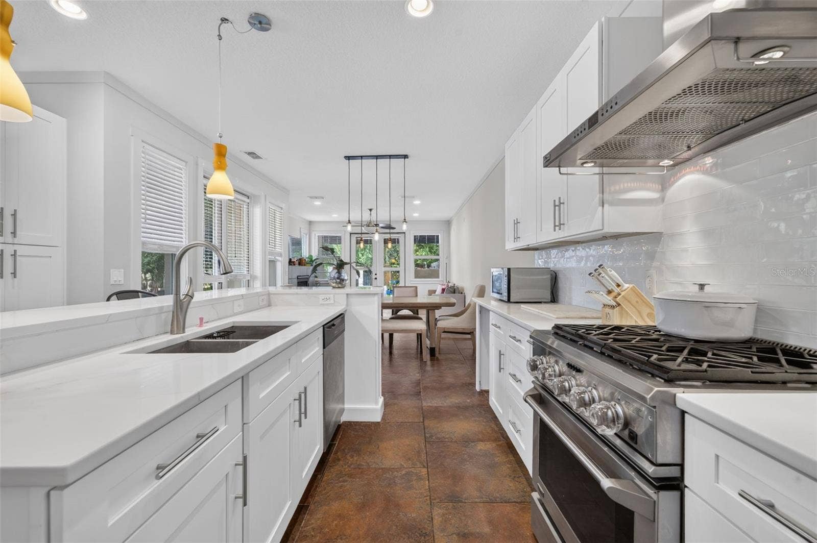 1071 ARAGON AVENUE, Winter Park, FL 32789 Kitchen