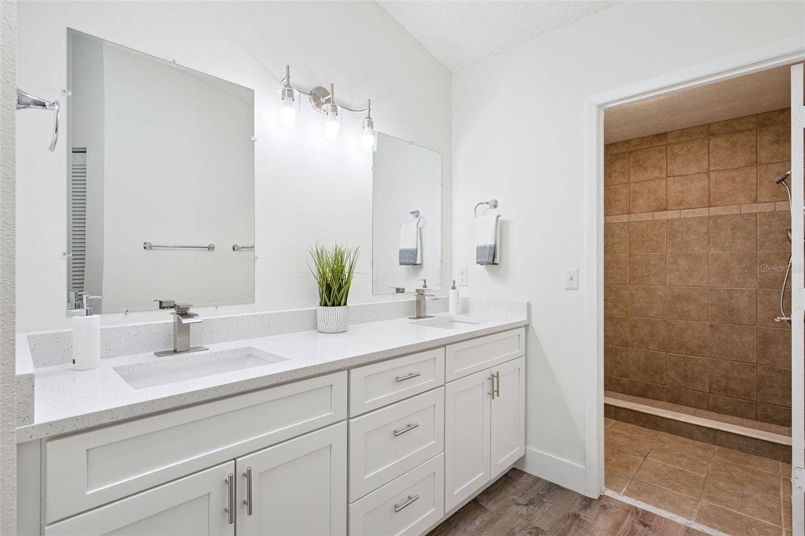 14706 EAGLE VIEW COURT, Orlando, FL 32837 14706 EAGLE VIEW COURT, Orlando, FL 32837