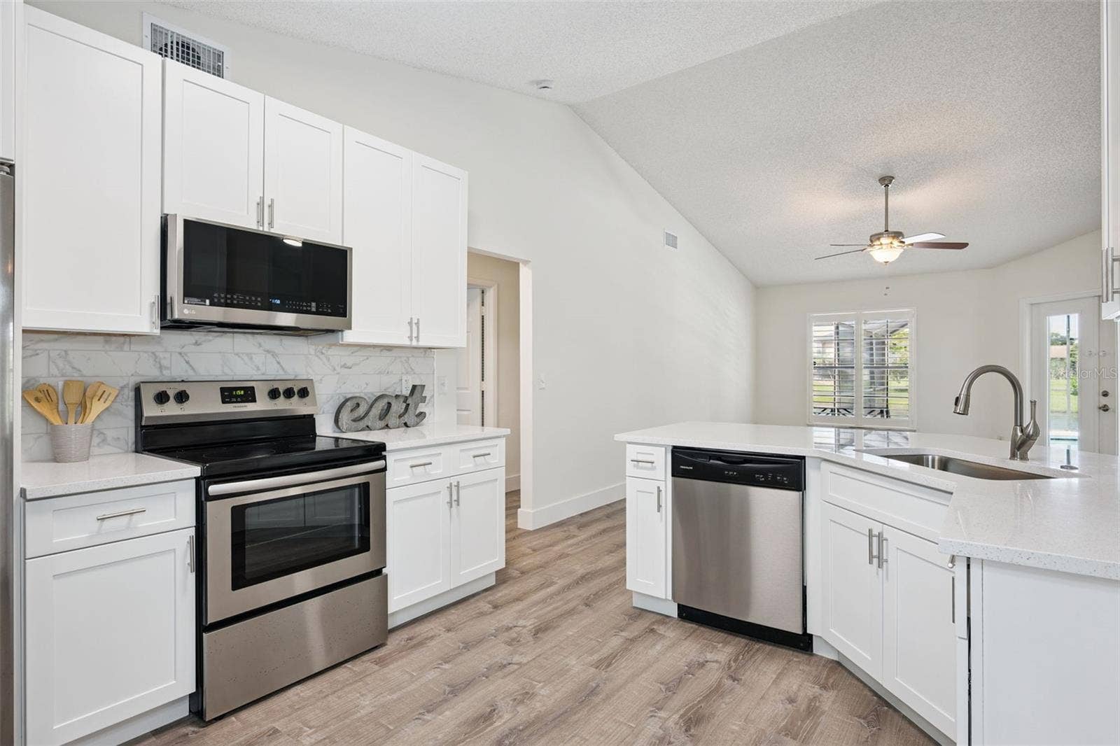 14706 EAGLE VIEW COURT, Orlando, FL 32837 14706 EAGLE VIEW COURT, Orlando, FL 32837