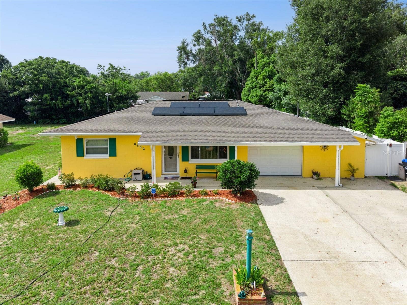 6832 OSWEGO DRIVE, Mount Dora, FL 32757