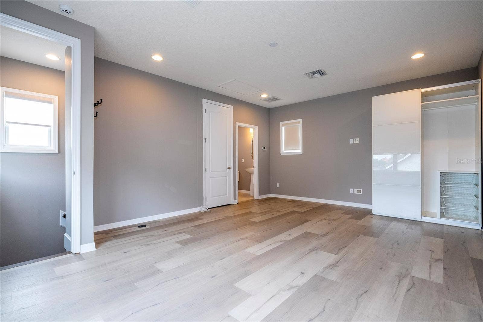 7573 GREEN MOUNTAIN WAY, Winter Garden, FL 34787 7573 GREEN MOUNTAIN WAY, Winter Garden, FL 34787