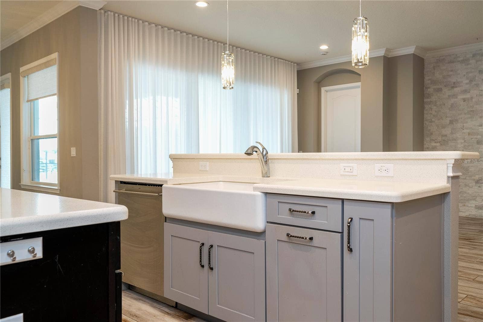 7573 GREEN MOUNTAIN WAY, Winter Garden, FL 34787 7573 GREEN MOUNTAIN WAY, Winter Garden, FL 34787