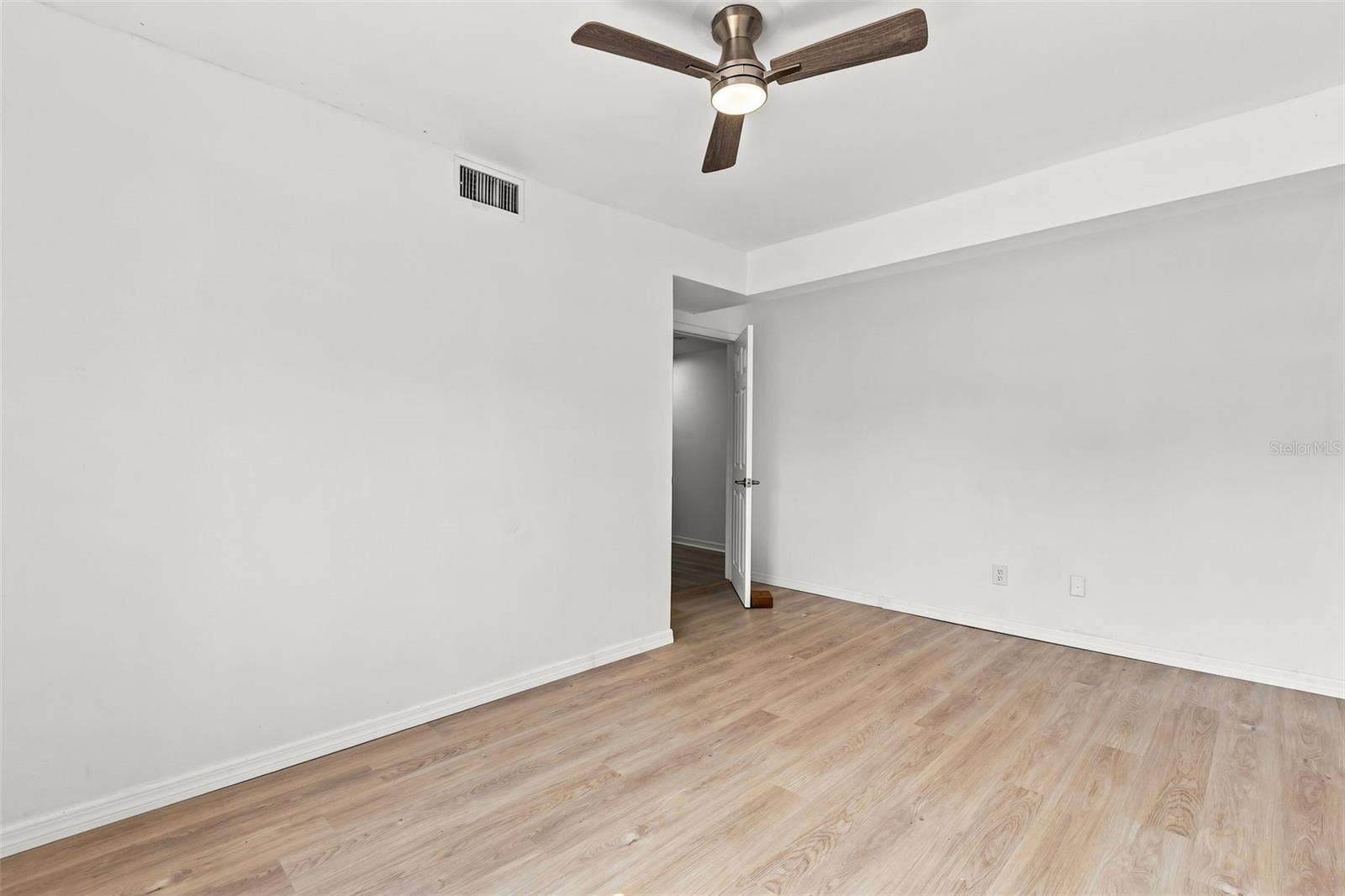 1432 RICHMOND AVENUE, Daytona Beach, FL 32117