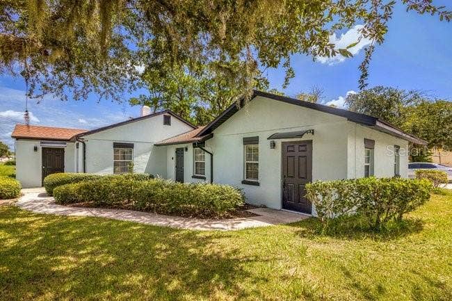 604 N SINCLAIR AVENUE, Tavares, FL 32778 604 N SINCLAIR AVENUE, Tavares, FL 32778