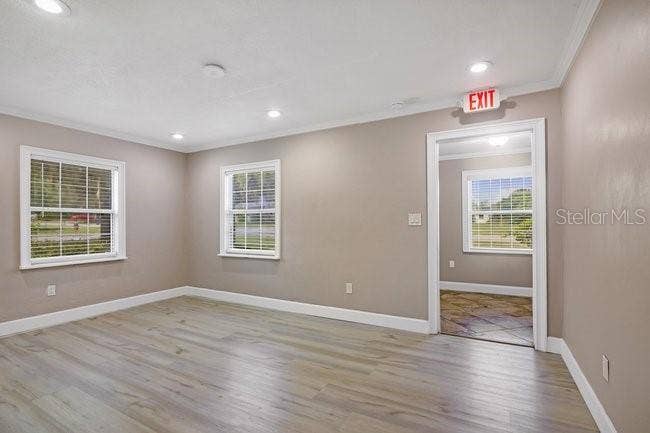 604 N SINCLAIR AVENUE, Tavares, FL 32778 604 N SINCLAIR AVENUE, Tavares, FL 32778