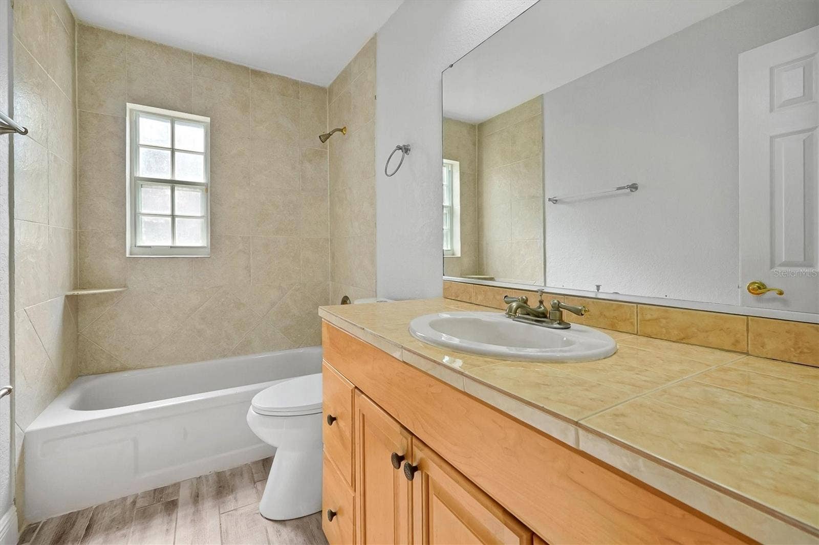 8405 WAIALAE COURT, Orlando, FL 32819 2nd Bathroom