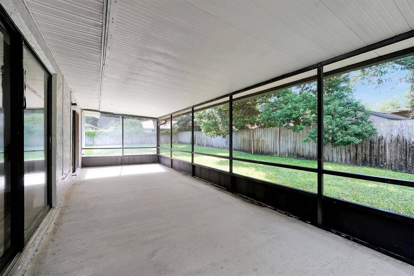8405 WAIALAE COURT, Orlando, FL 32819 Screen porch