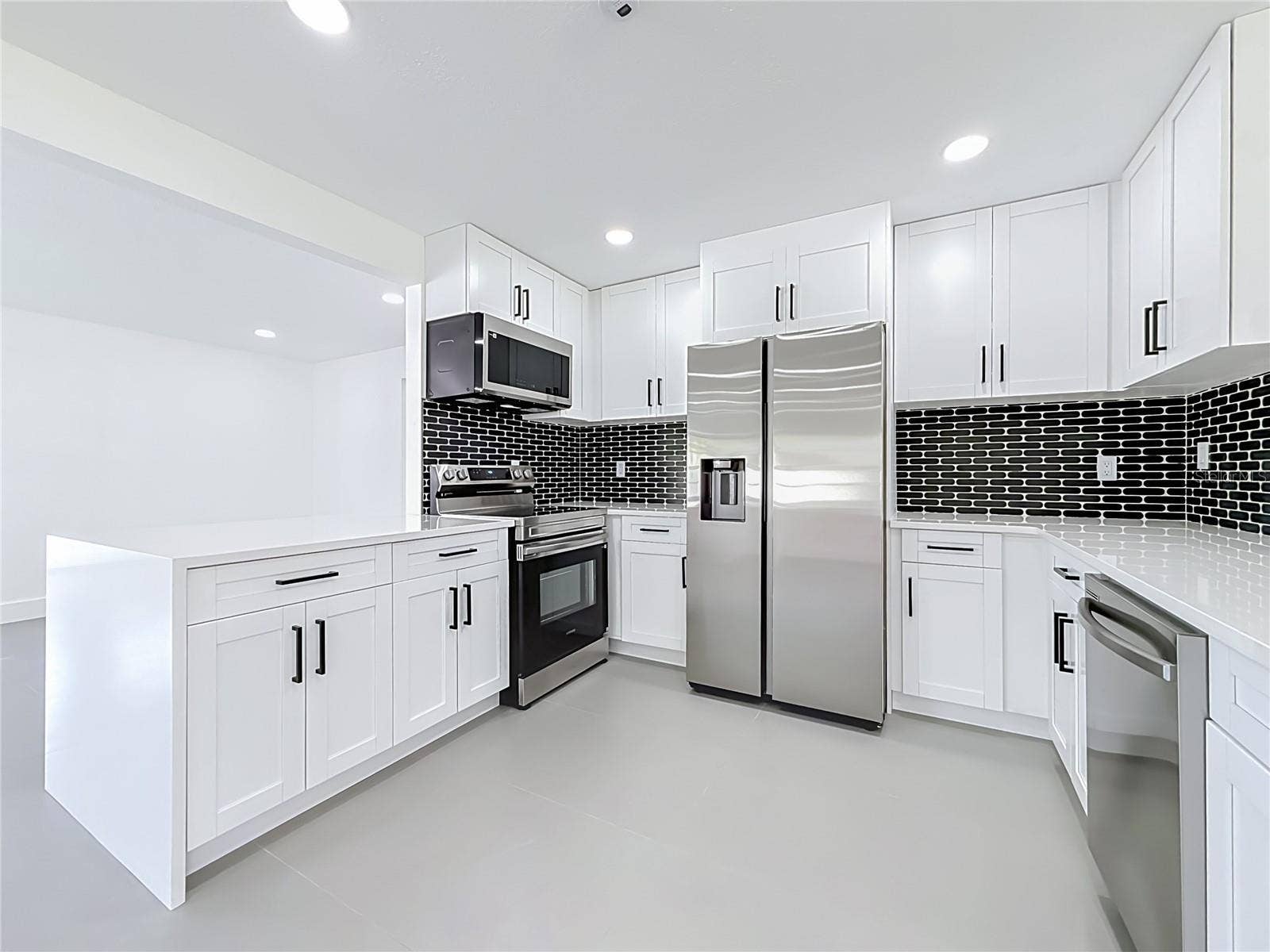 720 CAPRI BOULEVARD, St Petersburg, FL 33706 720 CAPRI BOULEVARD, St Petersburg, FL 33706