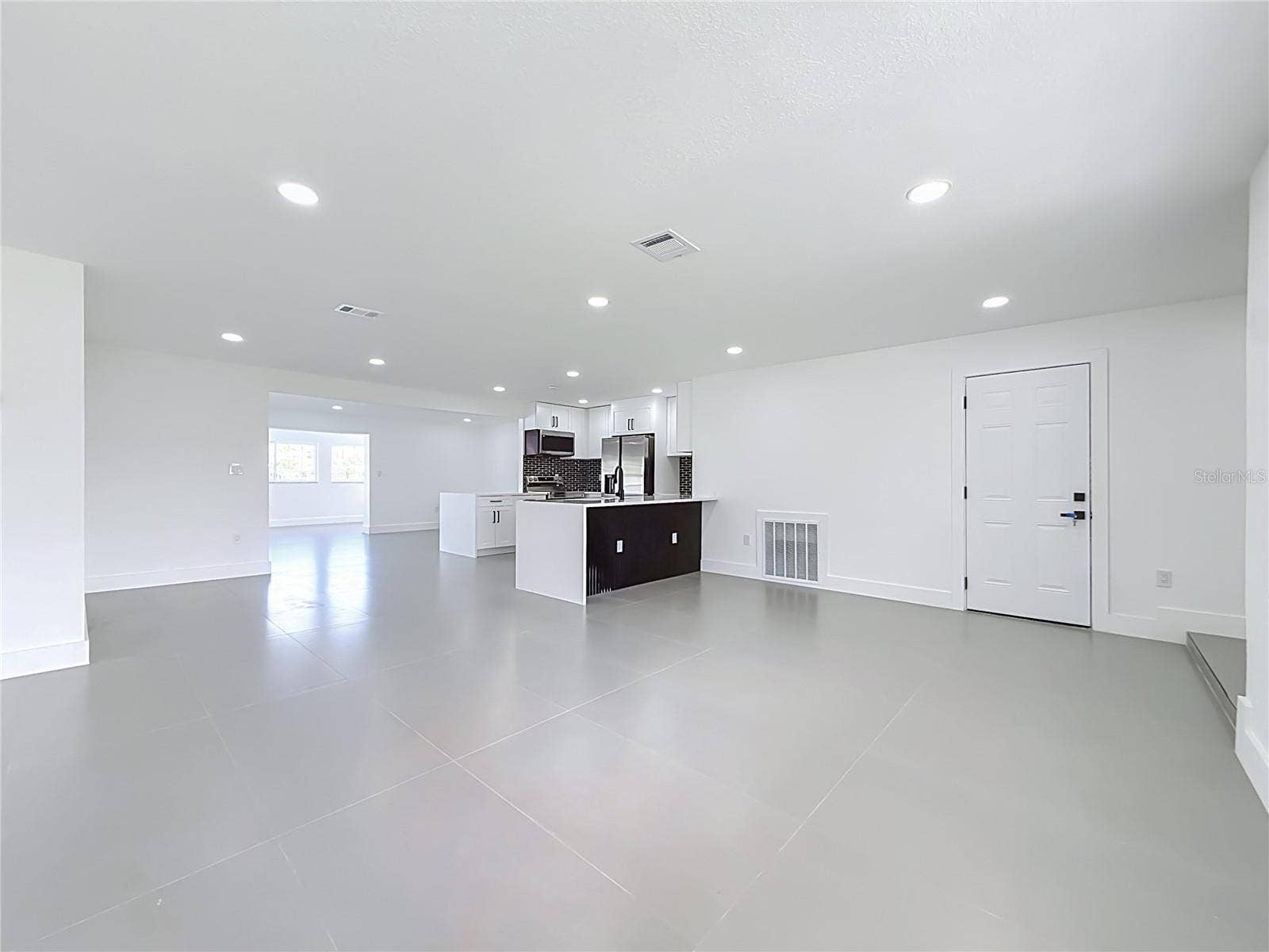 720 CAPRI BOULEVARD, St Petersburg, FL 33706 720 CAPRI BOULEVARD, St Petersburg, FL 33706