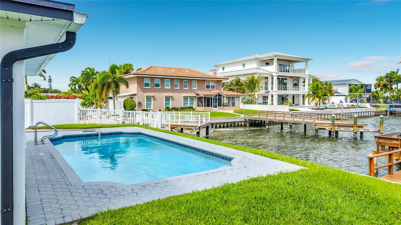 720 CAPRI BOULEVARD, St Petersburg, FL 33706 720 CAPRI BOULEVARD, St Petersburg, FL 33706