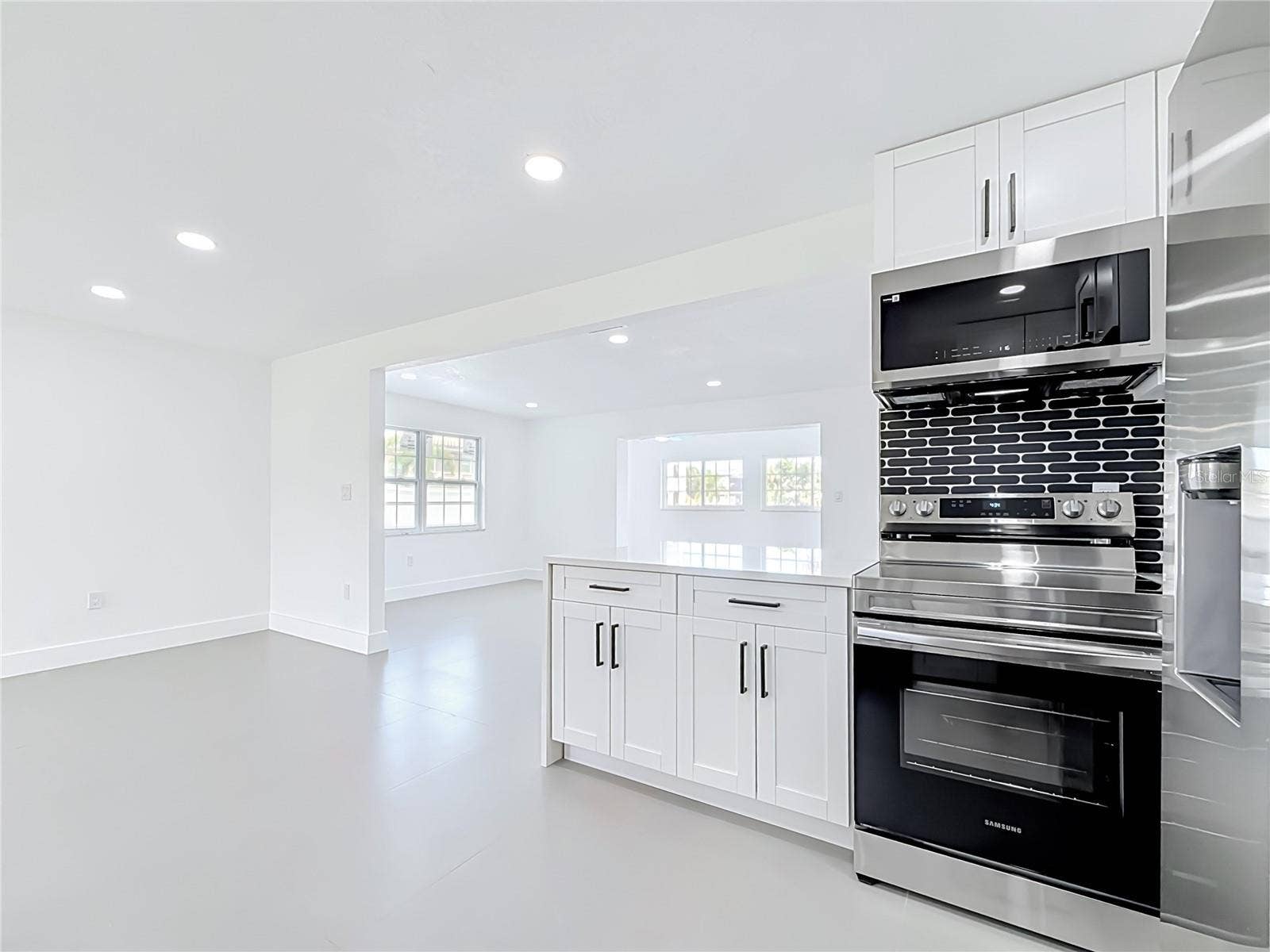 720 CAPRI BOULEVARD, St Petersburg, FL 33706 720 CAPRI BOULEVARD, St Petersburg, FL 33706