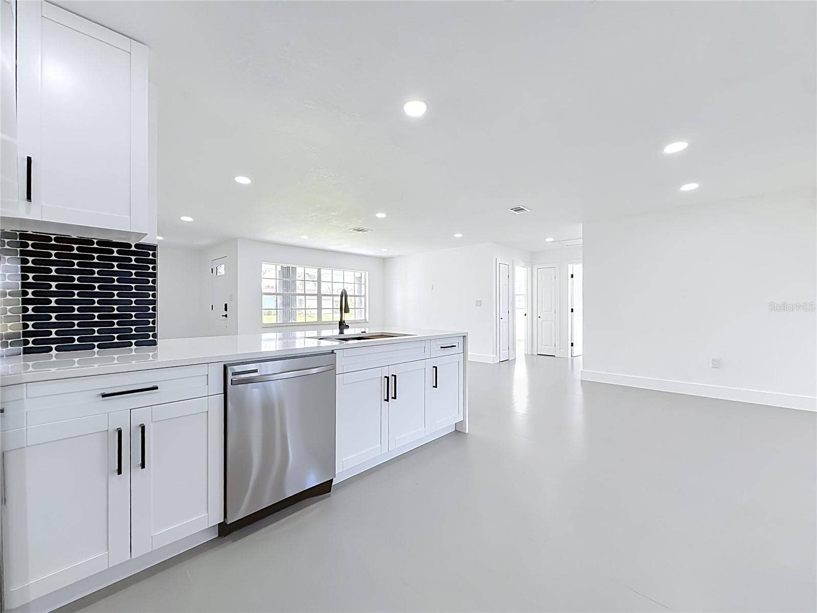 720 CAPRI BOULEVARD, St Petersburg, FL 33706 720 CAPRI BOULEVARD, St Petersburg, FL 33706