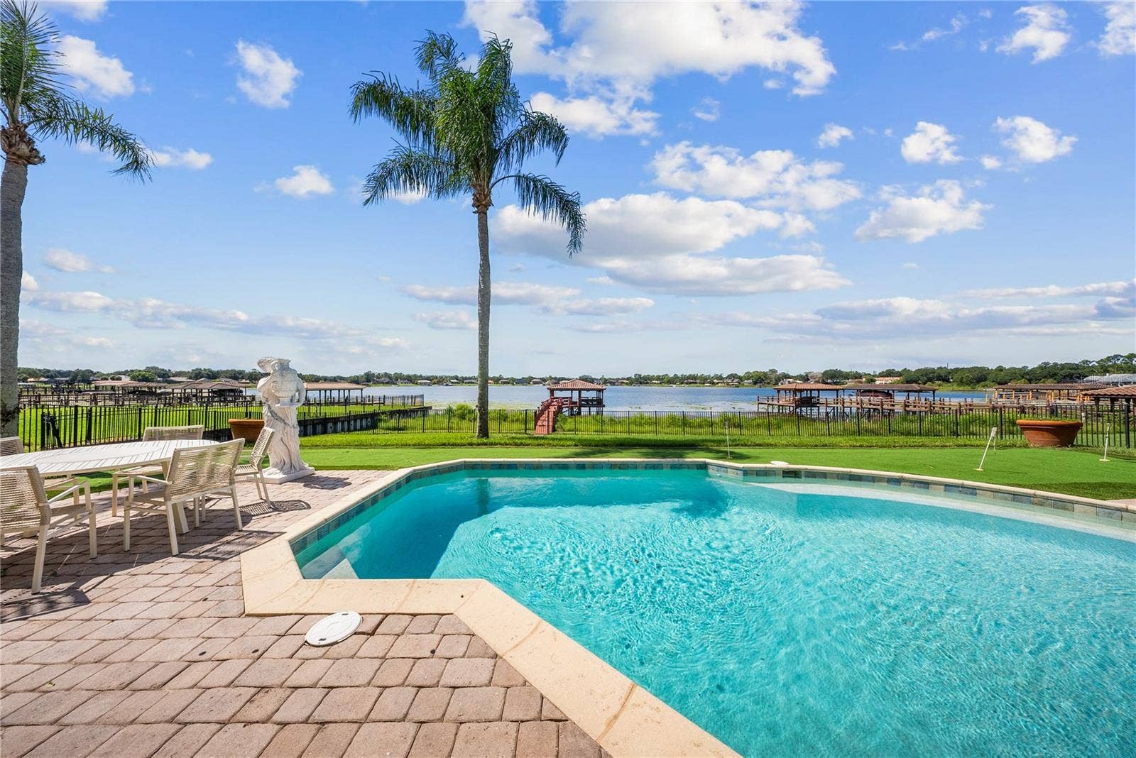 9233 SOUTHERN BREEZE DRIVE, Orlando, FL 32836