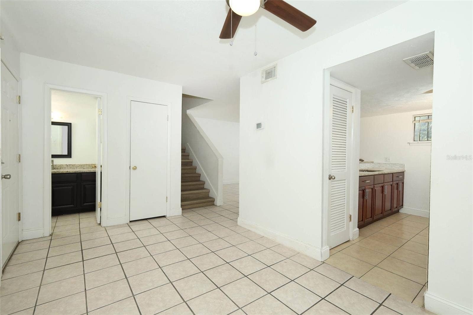 3994 CRAYRICH CIRCLE, #C4, Orlando, FL 32839 dining room