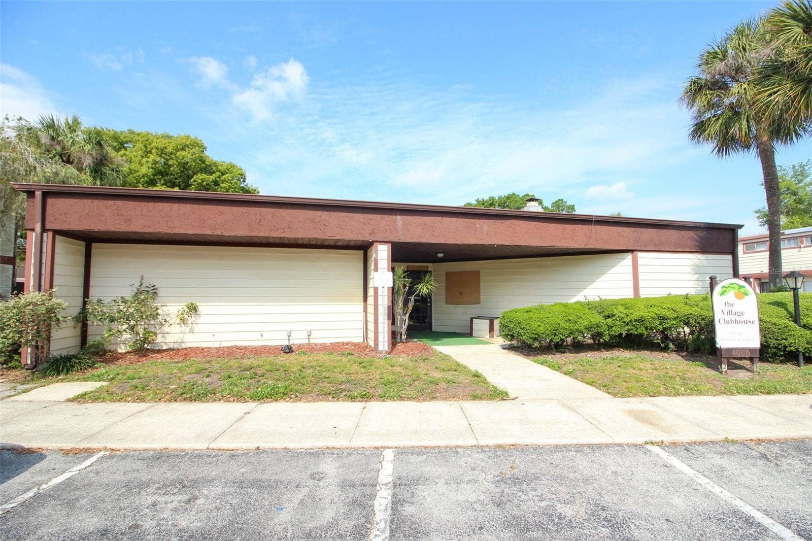 3994 CRAYRICH CIRCLE, #C4, Orlando, FL 32839 community clubhouse