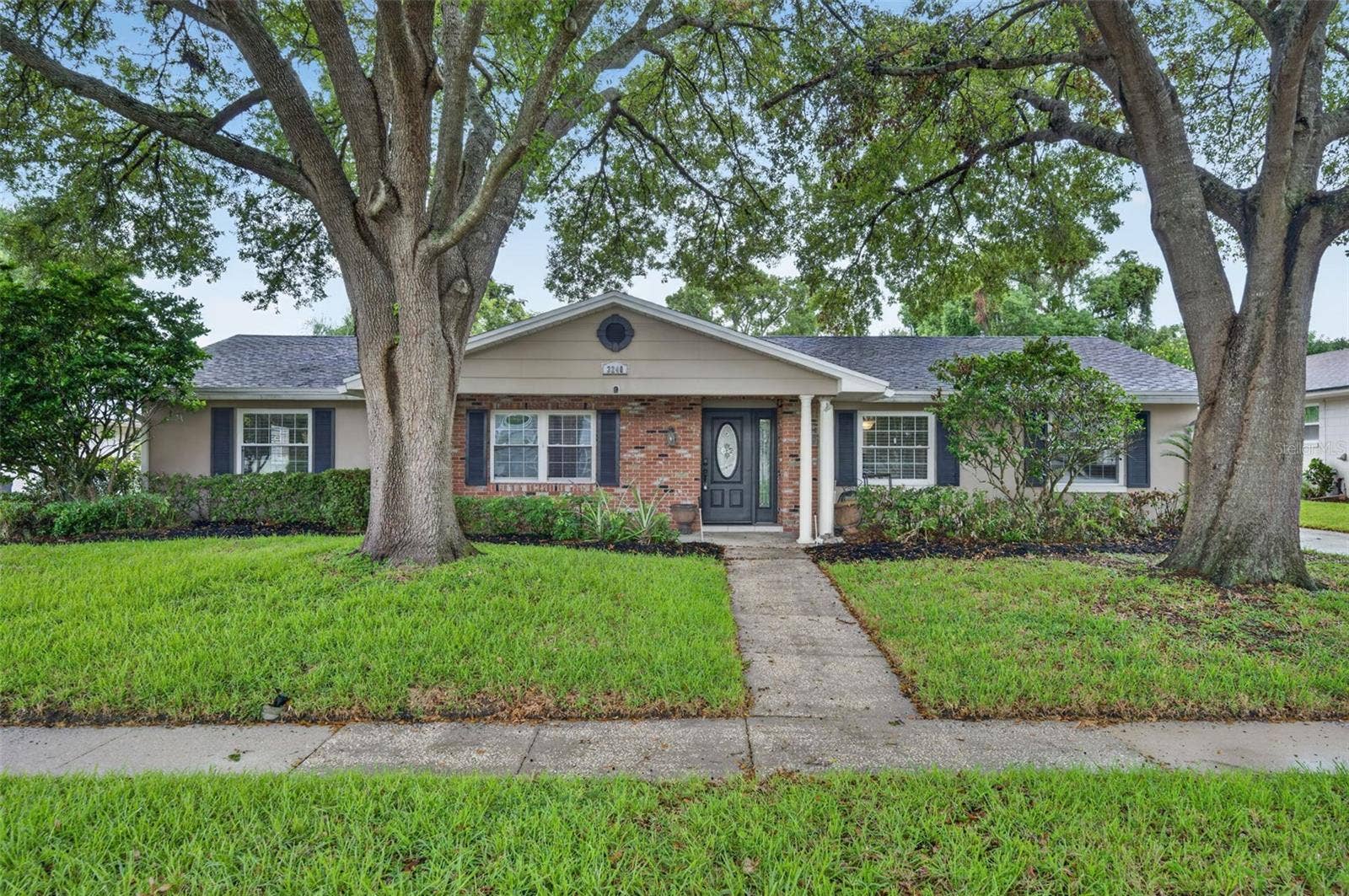 3240 TOURAINE AVENUE, Orlando, FL 32812 3240 TOURAINE AVENUE, Orlando, FL 32812