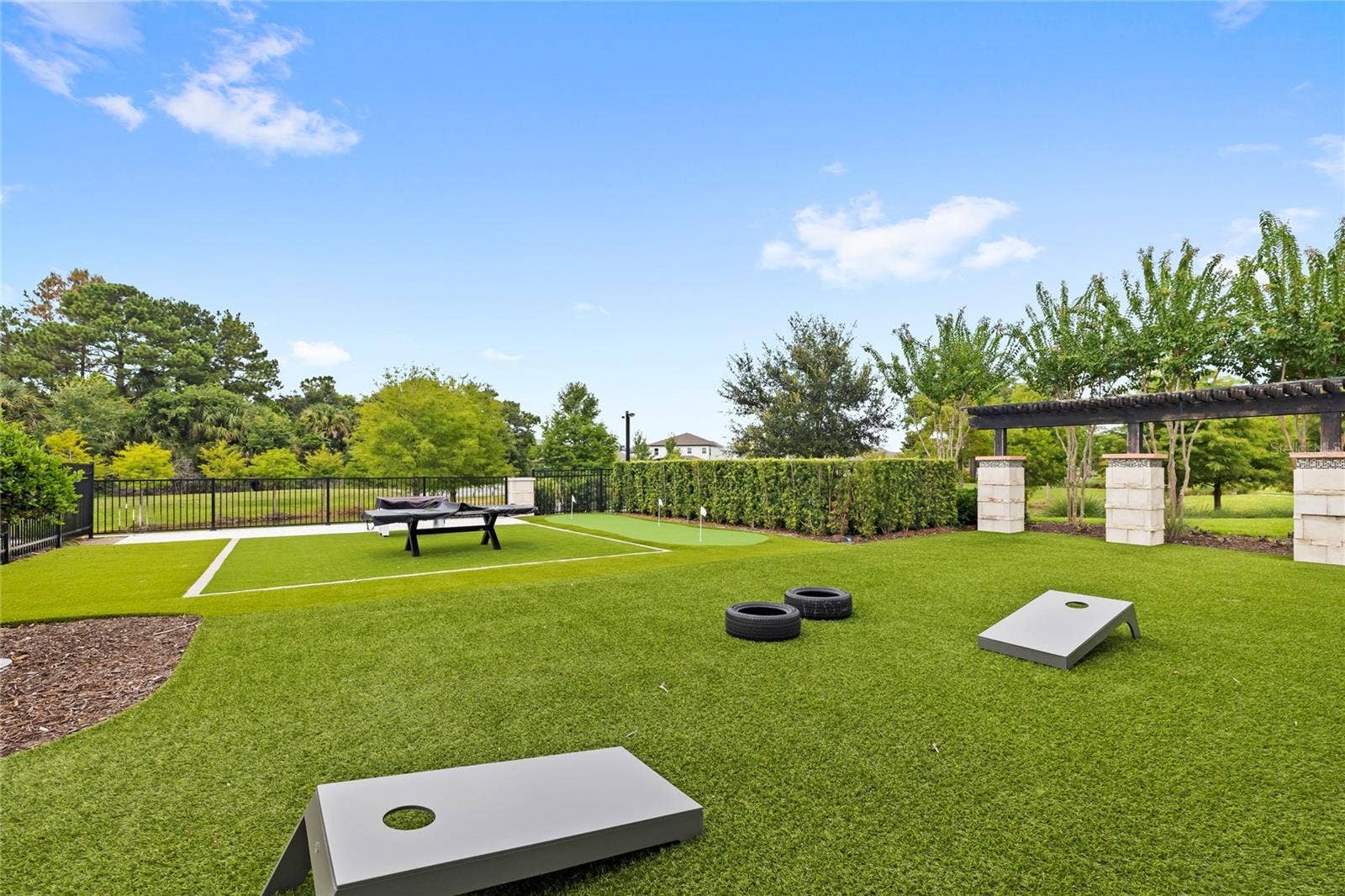 1122 WILDMEADOW RUN, Winter Park, FL 32792 Clubhouse Turf Lawn