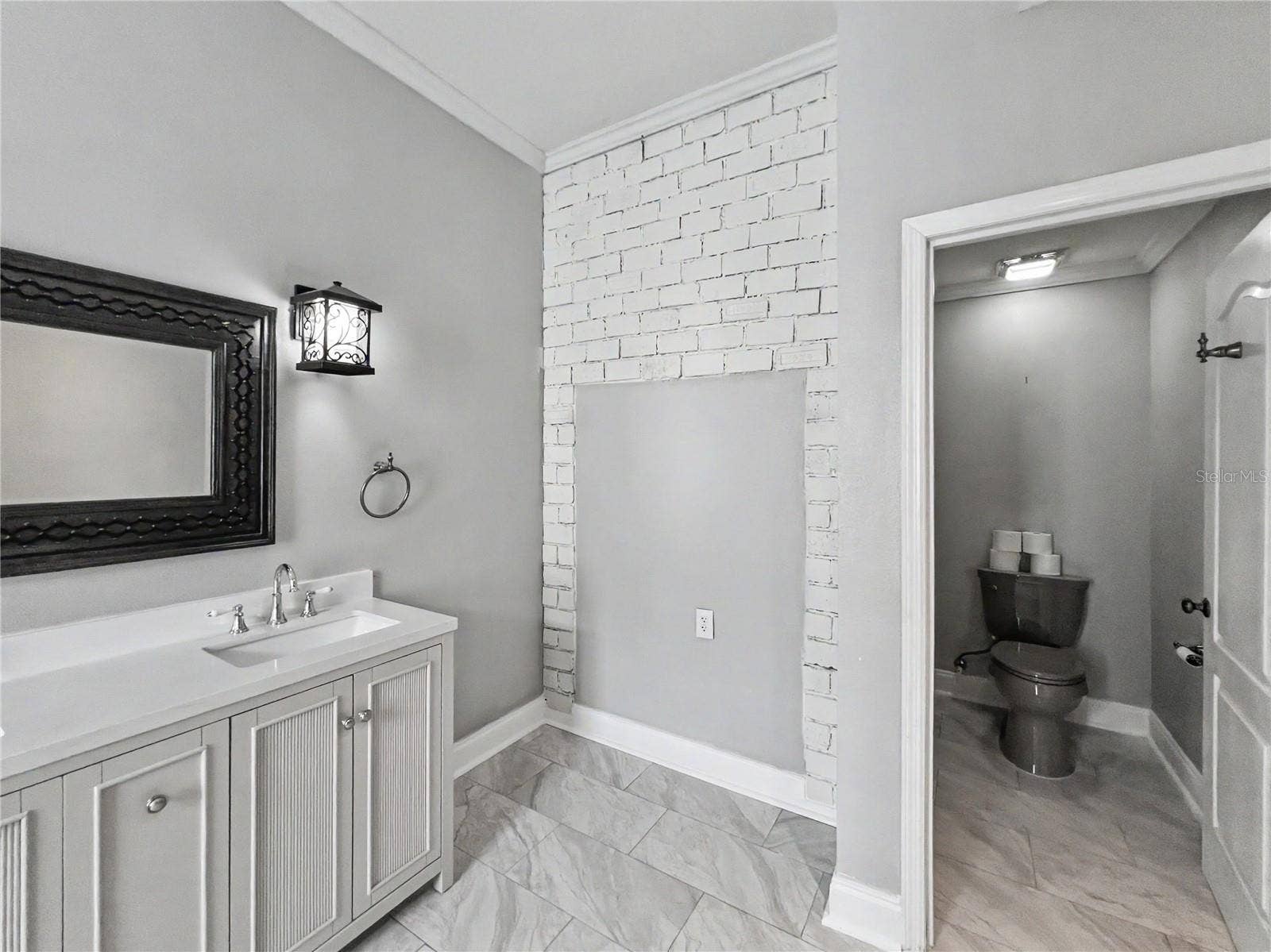 205 N VILLAGE STREET, Celebration, FL 34747 205 N VILLAGE STREET, Celebration, FL 34747