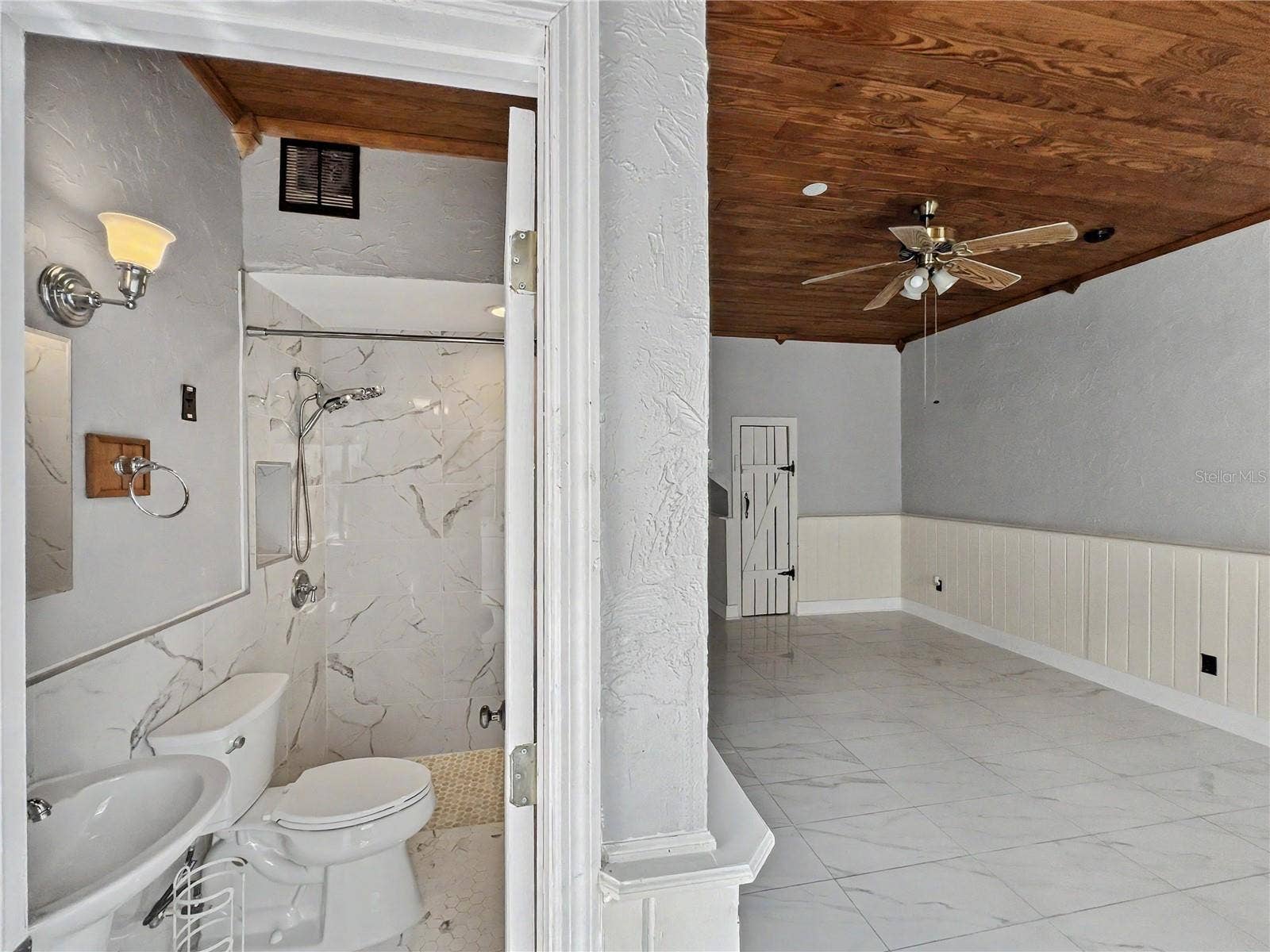 205 N VILLAGE STREET, Celebration, FL 34747 205 N VILLAGE STREET, Celebration, FL 34747