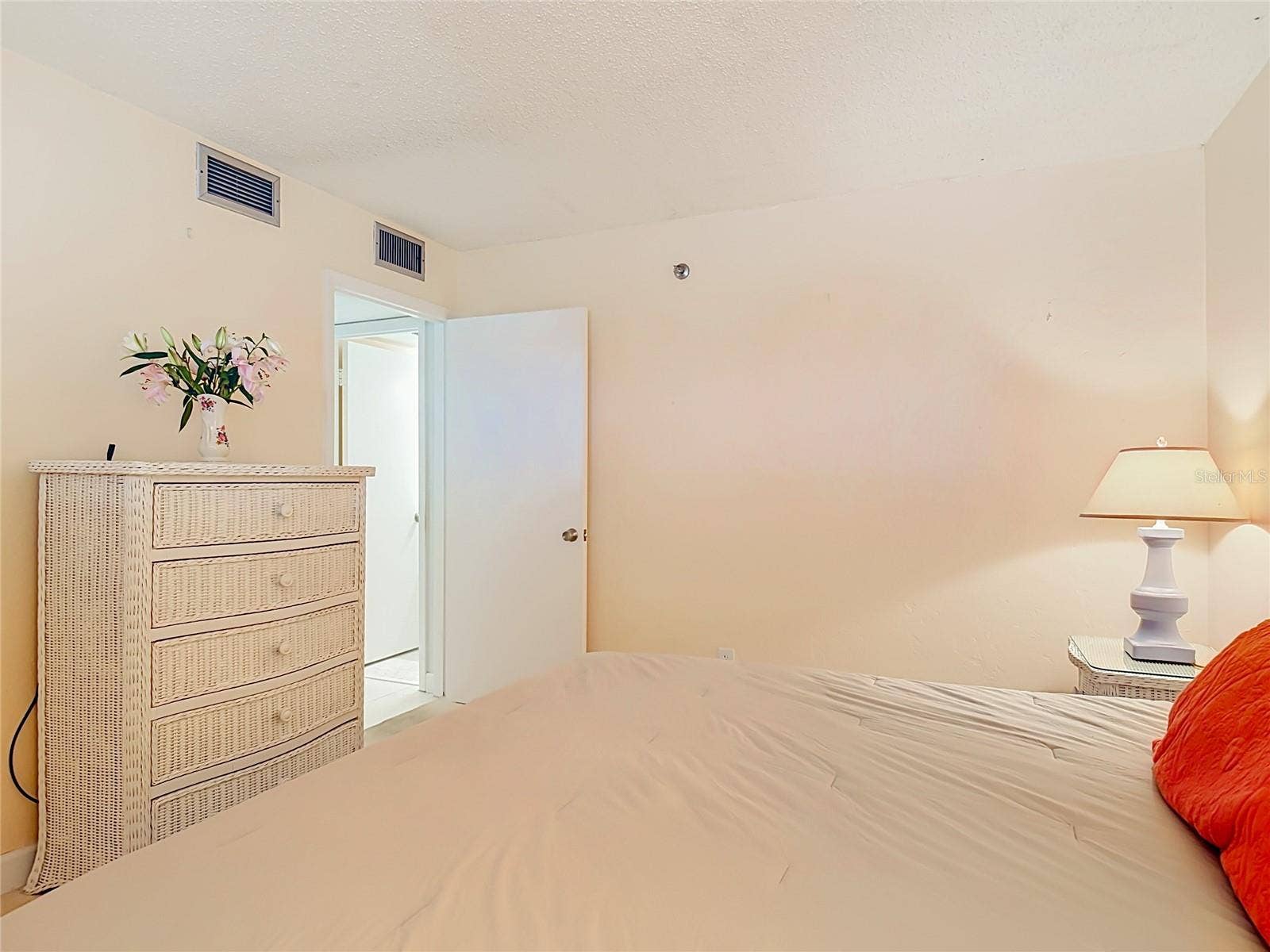 1051 OCEAN SHORE BOULEVARD, #304, Ormond Beach, FL 32176