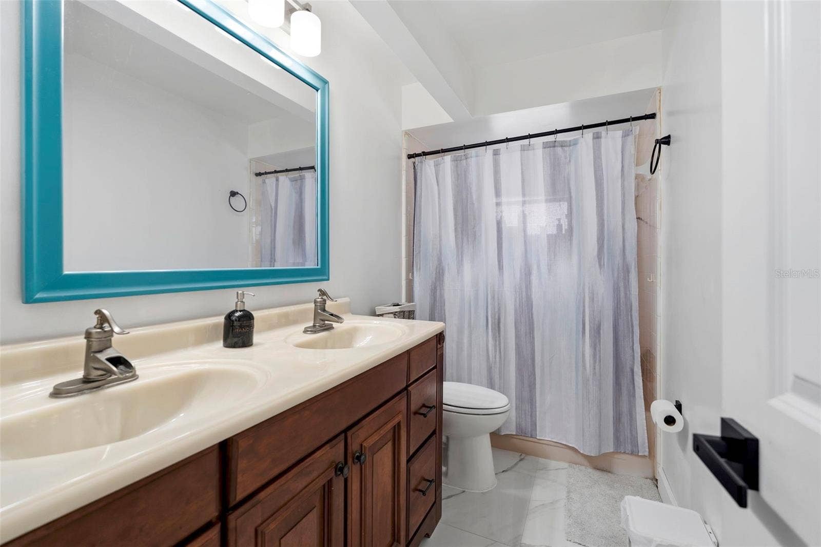 10500 RAMBLEWOOD ROAD, Orlando, FL 32837 10500 RAMBLEWOOD ROAD, Orlando, FL 32837