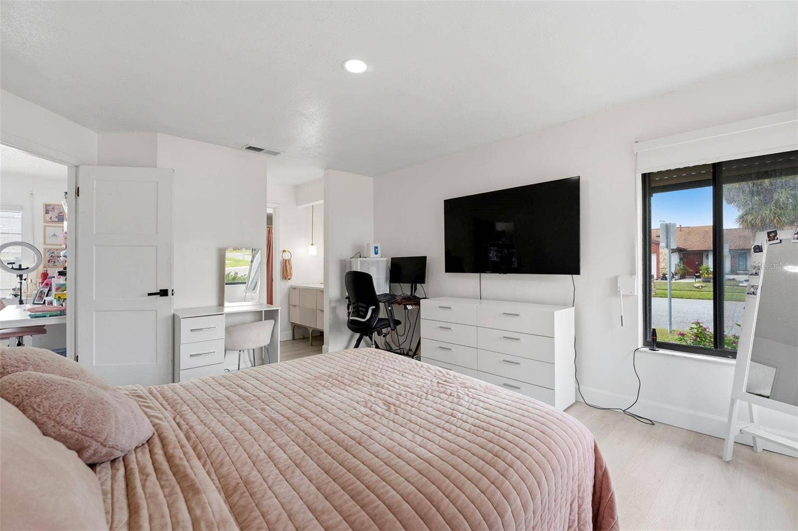 10500 RAMBLEWOOD ROAD, Orlando, FL 32837 10500 RAMBLEWOOD ROAD, Orlando, FL 32837