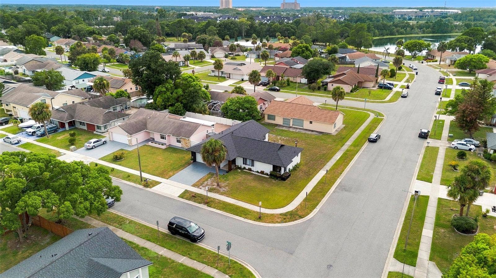 10500 RAMBLEWOOD ROAD, Orlando, FL 32837 10500 RAMBLEWOOD ROAD, Orlando, FL 32837