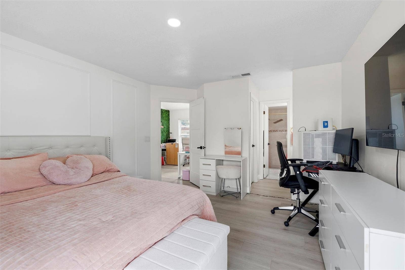 10500 RAMBLEWOOD ROAD, Orlando, FL 32837 10500 RAMBLEWOOD ROAD, Orlando, FL 32837