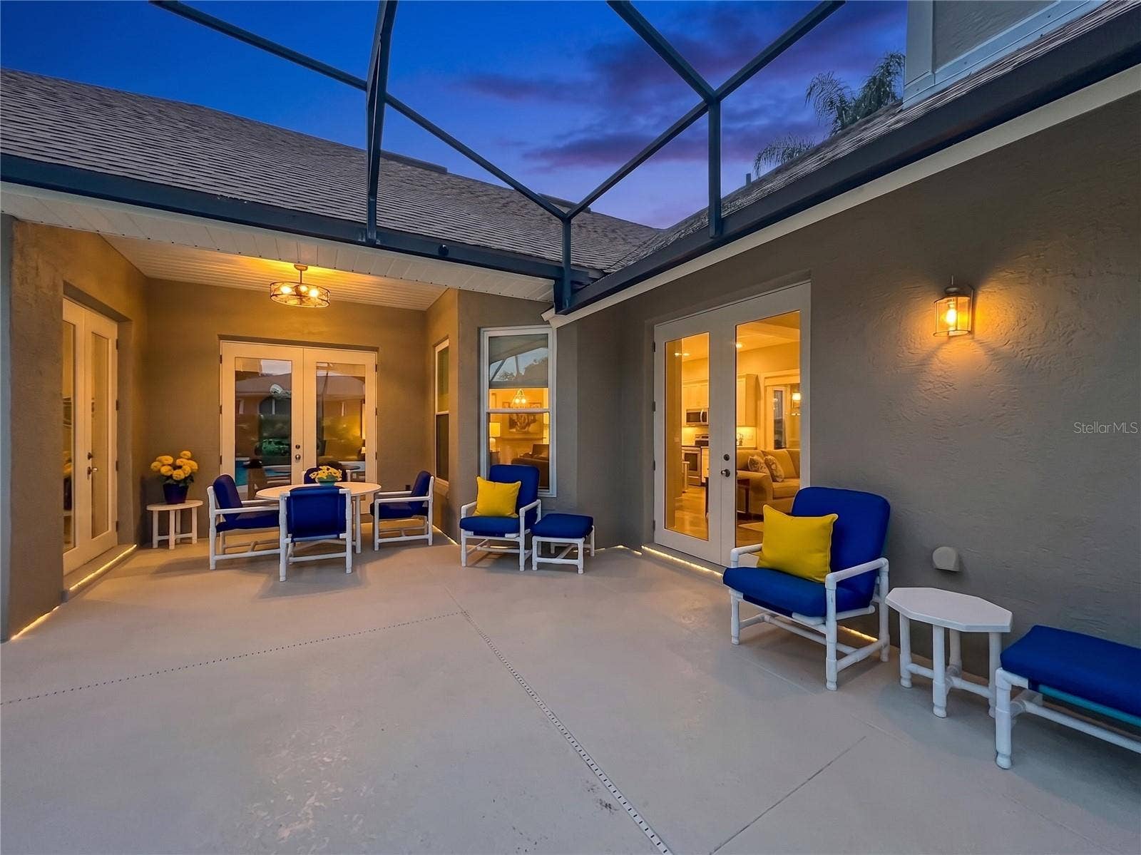 2667 COCHISE TRAIL, Winter Park, FL 32789 NICE COVERED AREA TO ENJOY ALL DAY