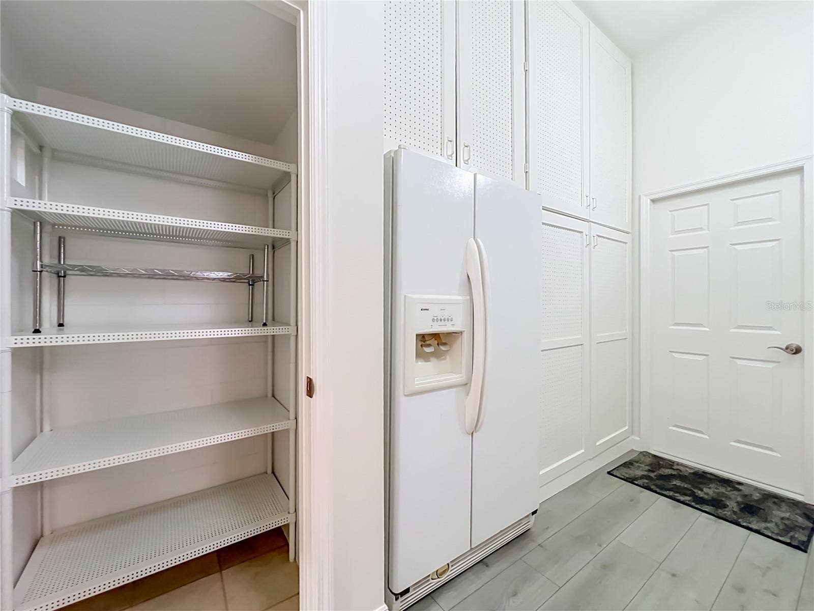2667 COCHISE TRAIL, Winter Park, FL 32789 HALLWAY HAS SO MUCH STORAGE UNDER AIR