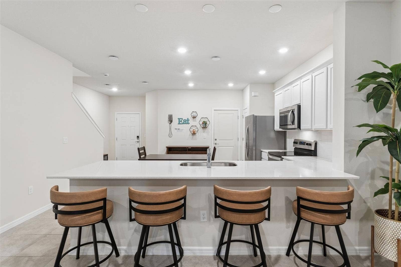 2017 CANNY COVE, Winter Park, FL 32792 Kitchen from Living Room