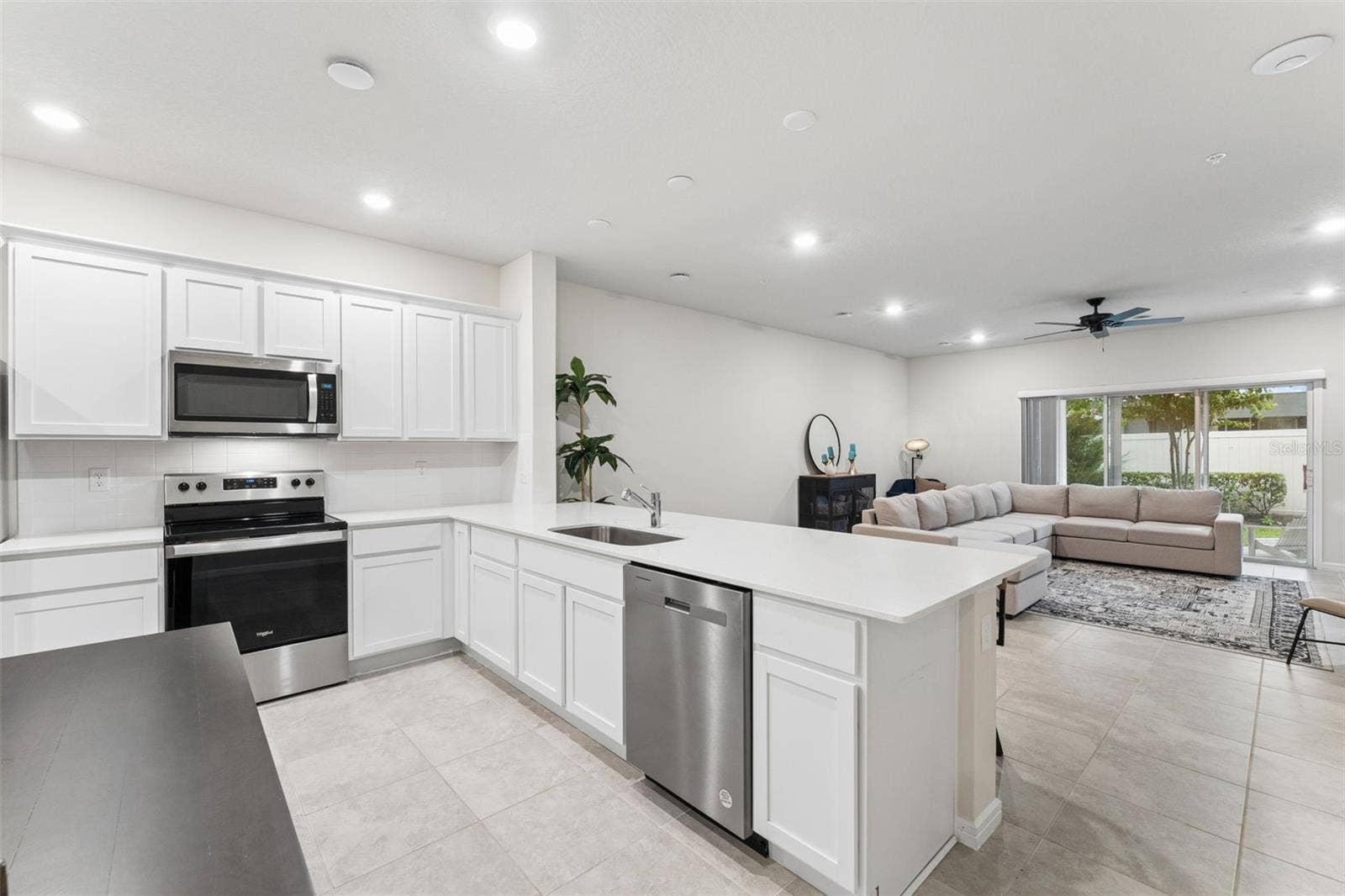 2017 CANNY COVE, Winter Park, FL 32792 Kitchen